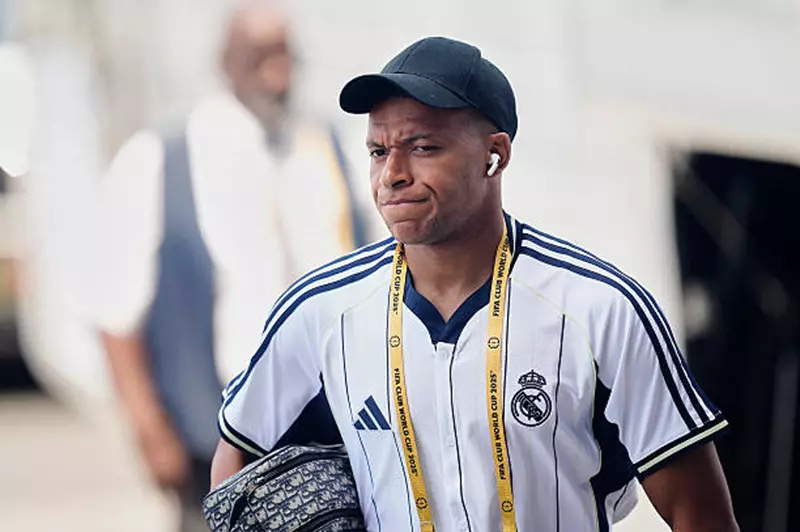 بقيادة ريال مدريد وأرسنال.. مبابي يكشف توقعاته لأبطال أوروبا في الموسم الجديد